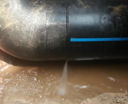 绥中楼顶渗水维修公司为大家分享下绥中卫生间漏水维修修补技术!